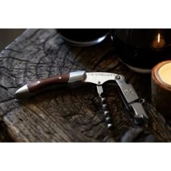 Le Creuset Sommelier Double Levier Bois Véritable 5 Le Creuset Sommelier Double Levier Bois Véritable -Joseph Joseph || Peugeot Soldes Magasin 201024 1 1 Sommelier double levier bois veritable Le Creuset