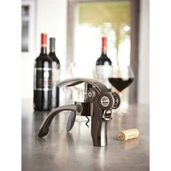 Peugeot Tire-bouchon Manuel à Levier Baltaz Basalte -Joseph Joseph || Peugeot Soldes Magasin 601097 3 2 Tire bouchon manuel a levier Baltaz basalte Peugeot