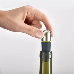 Joseph Joseph Set De 2 Bouchons à Vin Avec Indicateur 10 Joseph Joseph Set De 2 Bouchons à Vin Avec Indicateur -Joseph Joseph || Peugeot Soldes Magasin 604025 3 3 Set de 2 bouchons a vin avec indicateur Joseph Joseph