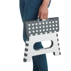 Marche Pied Pliable 6 Marche Pied Pliable -Joseph Joseph || Peugeot Soldes Magasin 653178 1 1 Marche pied pliable Wenko by Maximex