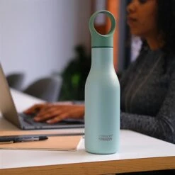 Joseph Joseph Bouteille Isotherme Isolée Sous Vide Loop 500 Ml Vert Mat -Joseph Joseph || Peugeot Soldes Magasin 670193 4 1 Bouteille isotherme isolee sous vide Loop 500 ml vert mat Joseph Joseph