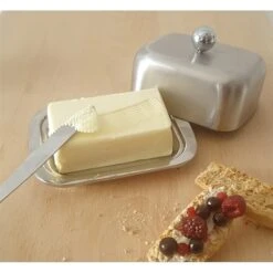 Beurrier Double-paroi Isotherme 16 Cm -Joseph Joseph || Peugeot Soldes Magasin 673001 1 1 Beurrier double paroi isotherme 16 cm