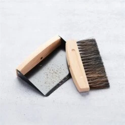 Ramasse Miettes En Bambou 5 Ramasse Miettes En Bambou -Joseph Joseph || Peugeot Soldes Magasin 691007 1 1 Ramasse miettes en bambou Point Virgule